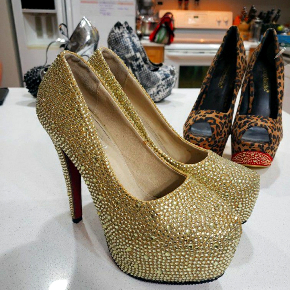 Heels - Picture 1 of 3